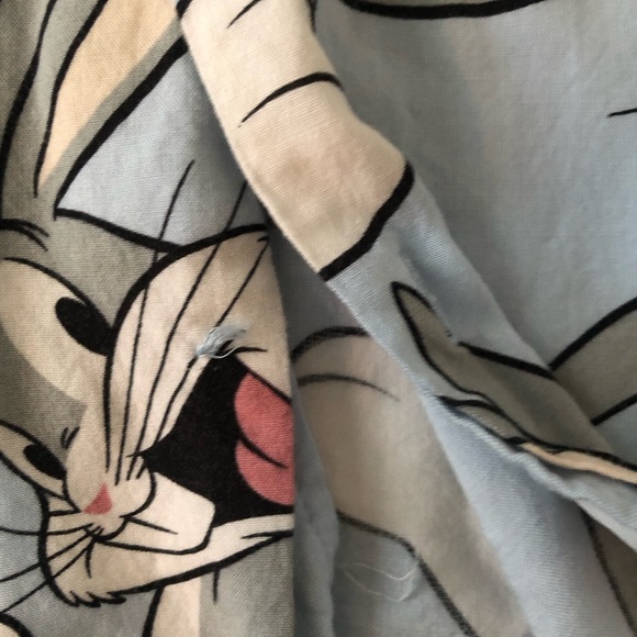 Cute Bugs Bunny H & M button down shirt - Picture 4 of 11